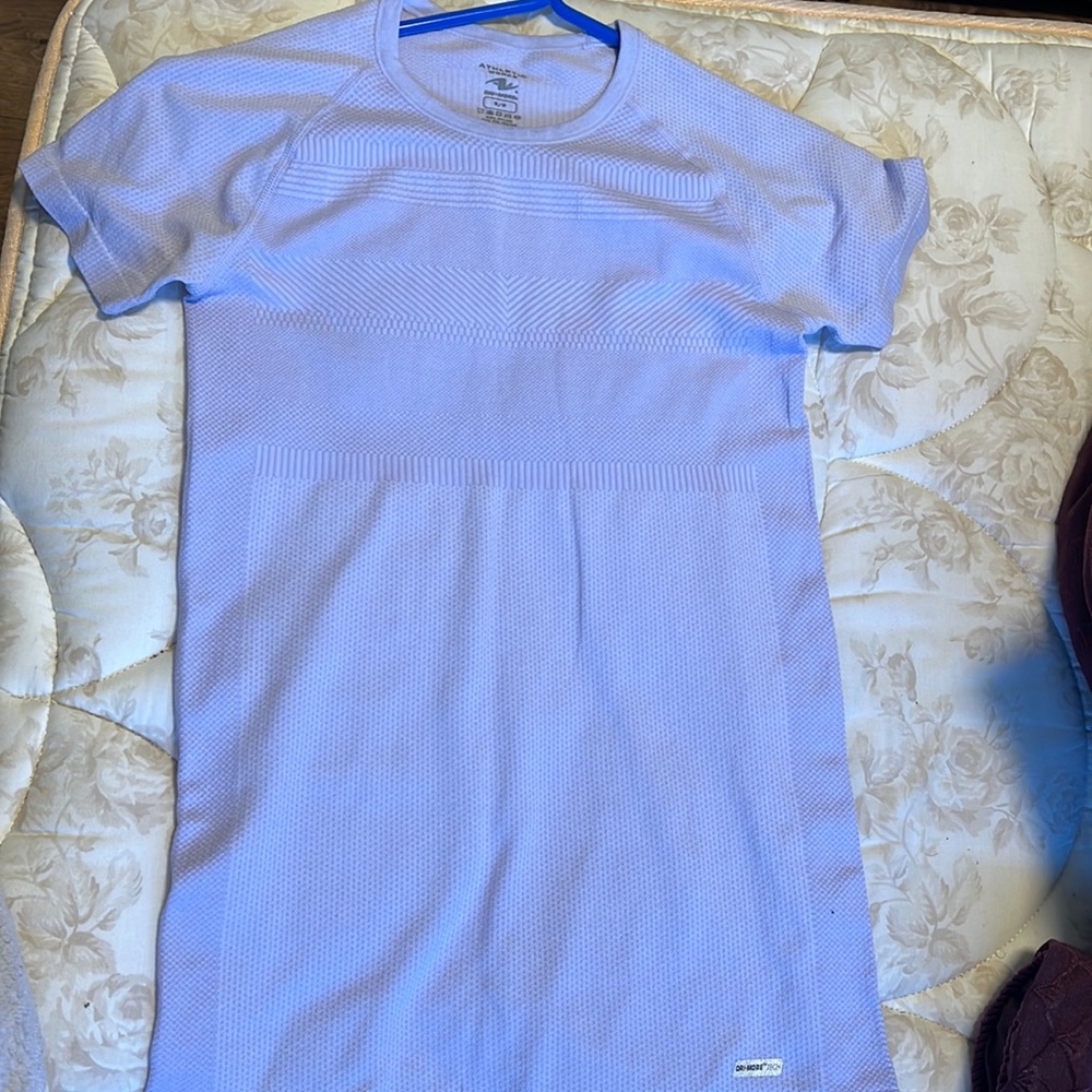 Athletic works purple shirt. US 4 (Small).